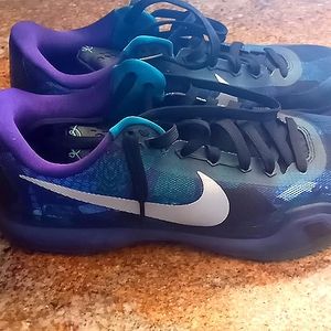 Kobe's Nike shoes